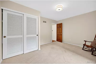 12464 Meadow Green Place, Saint Louis, MO 63141 - Photo 33