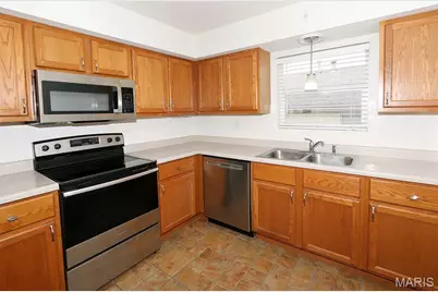10017 Chardin Way #3, Saint Louis, MO 63128 - Photo 9