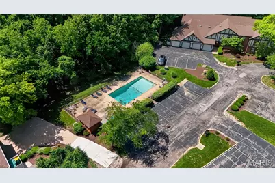 1629 Walpole Drive #D, Chesterfield, MO 63017 - Photo 37