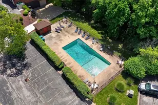 1629 Walpole Dr, Chesterfield, MO 63017 - Photo 3