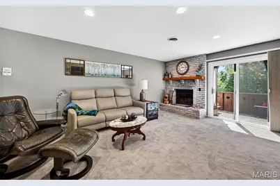 1629 Walpole Drive #D, Chesterfield, MO 63017 - Photo 5