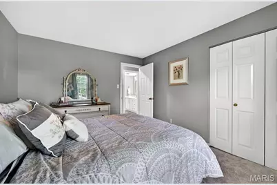 1629 Walpole Drive #D, Chesterfield, MO 63017 - Photo 21