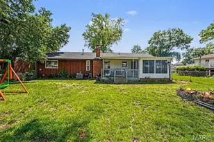 2765 Cathedral Dr, Saint Louis, MO 63129 - Photo 33