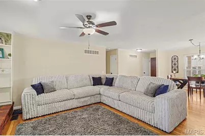 2765 Cathedral Drive, Saint Louis, MO 63129 - Photo 9
