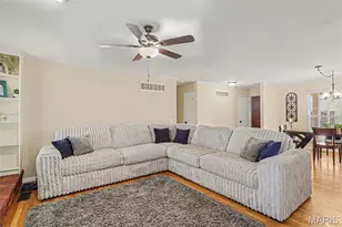 2765 Cathedral Dr, Saint Louis, MO 63129 - Photo 9