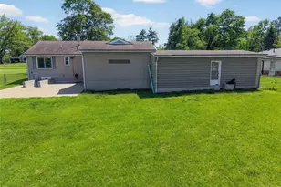 17 Airline Dr, Farmington, MO 63640 - Photo 11