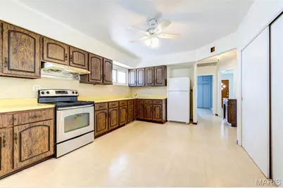 4425 Bingham Avenue, Saint Louis, MO 63116 - Photo 9