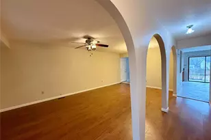 352 Turfwood Dr, Ballwin, MO 63021 - Photo 7