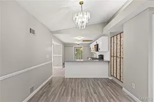 2240 Brook Dr, Florissant, MO 63033 - Photo 7