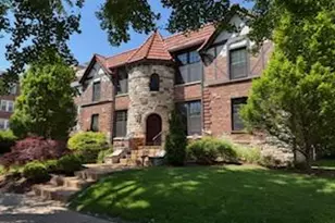 731 Westwood Dr, Clayton, MO 63105 - Photo 1