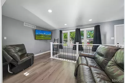 8504 Valdes Drive, Affton, MO 63123 - Photo 5