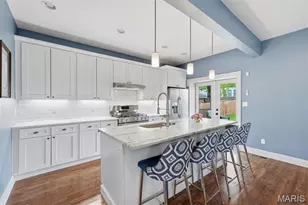 3890 McDonald Ave, Saint Louis, MO 63116 - Photo 9