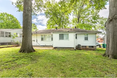 1523 Golden Drive, Saint Louis, MO 63137 - Photo 23