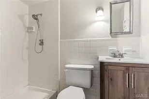 1523 Golden Dr, Saint Louis, MO 63137 - Photo 17