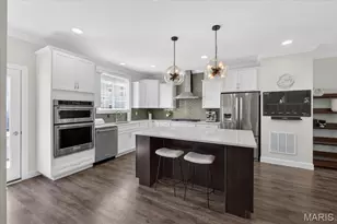 8002 Townes Wy, Saint Louis, MO 63117 - Photo 5