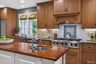 405 W Swon Ave, Webster Groves, MO 63119 - Photo 13