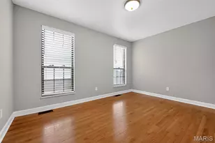 2047 Kentmore Ln, Chesterfield, MO 63017 - Photo 13