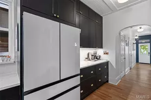 1047 S Taylor Ave, Saint Louis, MO 63110 - Photo 7