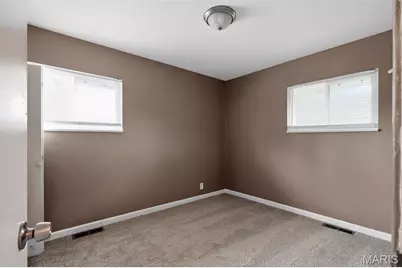 143 Grampian Road, Saint Louis, MO 63137 - Photo 17