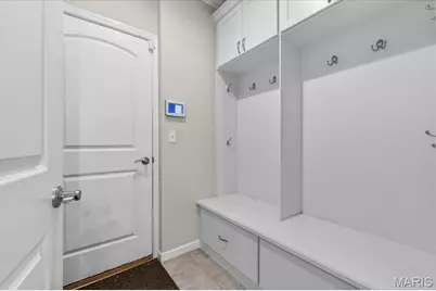 10465 Savannah Avenue, Saint Louis, MO 63131 - Photo 19