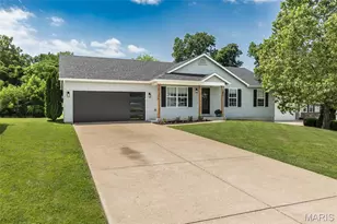404 Pearl Creek Dr, Wentzville, MO 63385 - Photo 19