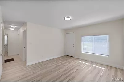 10305 Galloway Drive, Saint Louis, MO 63137 - Photo 7