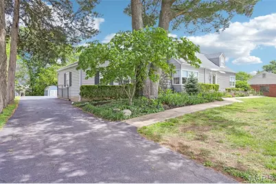 4709 Theiss Road, Saint Louis, MO 63128 - Photo 5