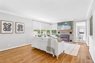 4709 Theiss Rd, Saint Louis, MO 63128 - Photo 9