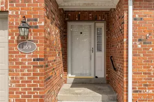 169 Tori Pines Dr, Oakville, MO 63129 - Photo 3