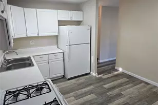 11852 Criterion Ave, Saint Louis, MO 63138 - Photo 5