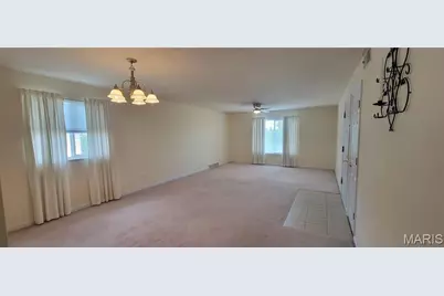 12587 Chardin Place #4, Saint Louis, MO 63128 - Photo 3