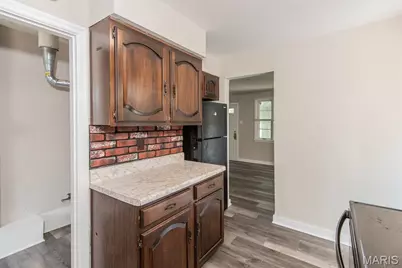 10253 Imperial Drive, Saint Louis, MO 63136 - Photo 17