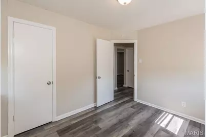 10253 Imperial Drive, Saint Louis, MO 63136 - Photo 27
