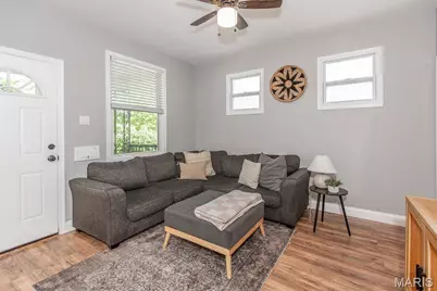 4410 S Spring Avenue, Saint Louis, MO 63116 - Photo 9