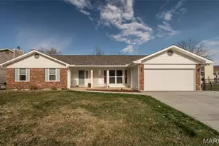 602 Settlers Cir, Saint Peters, MO 63376 - Photo 1