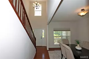 10925 Clydesdale Manors Ct, Saint Louis, MO 63123 - Photo 3