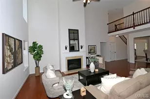 10925 Clydesdale Manors Ct, Saint Louis, MO 63123 - Photo 5