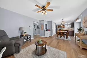 205 Pecan Bluffs Dr, Wentzville, MO 63385 - Photo 21