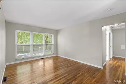2010 E Humes Lane, Florissant, MO 63033 - Photo 7