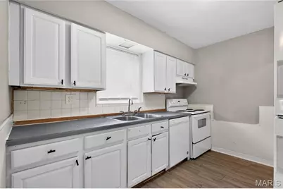 1823 Eton Lane, Saint Louis, MO 63147 - Photo 23