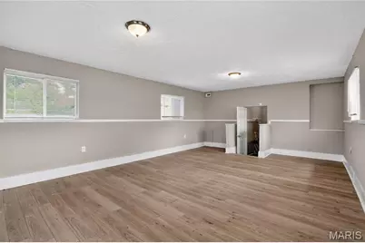 1823 Eton Lane, Saint Louis, MO 63147 - Photo 17
