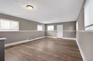 1823 Eton Ln, Saint Louis, MO 63147 - Photo 13