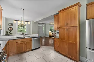 7065 Waterman Ave, University City, MO 63130 - Photo 17