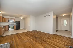 3726 Briargrove Dr, Florissant, MO 63031 - Photo 11