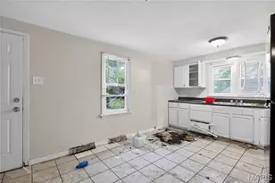 416 Ballman Ave, Saint Louis, MO 63135 - Photo 9