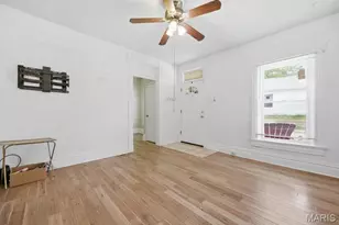 4158 Schiller Pl, Saint Louis, MO 63116 - Photo 9