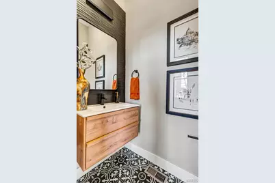 1000 Barton Street, Saint Louis, MO 63104 - Photo 13
