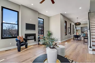 1000 Barton Street, Saint Louis, MO 63104 - Photo 5