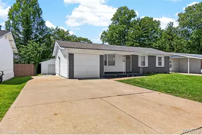1130 Lees Lane, Saint Louis, MO 63031 - Photo 1