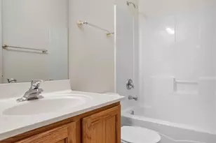 2229 Hawks Landing Dr, Lake Saint Louis, MO 63367 - Photo 17